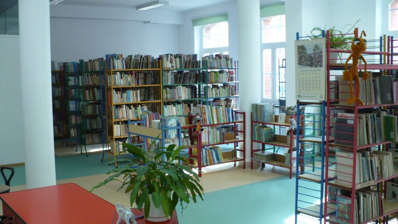 Biblioteka – ul. Partyzantów