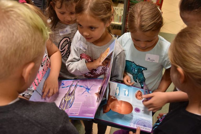 Pierwszy tydzień „Wakacji w Bibliotece” dobiega końca…