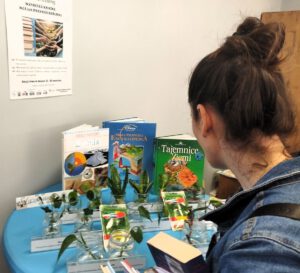 Na zdjęciu widzimy uczestników akcji Plantcrossing.