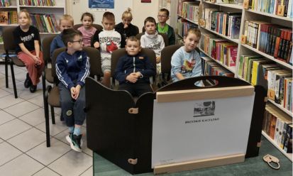 Książka inaczej – teatrzyk kamishibai bibliotece