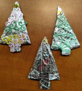 Choinki wykonane podczas warsztatu.
