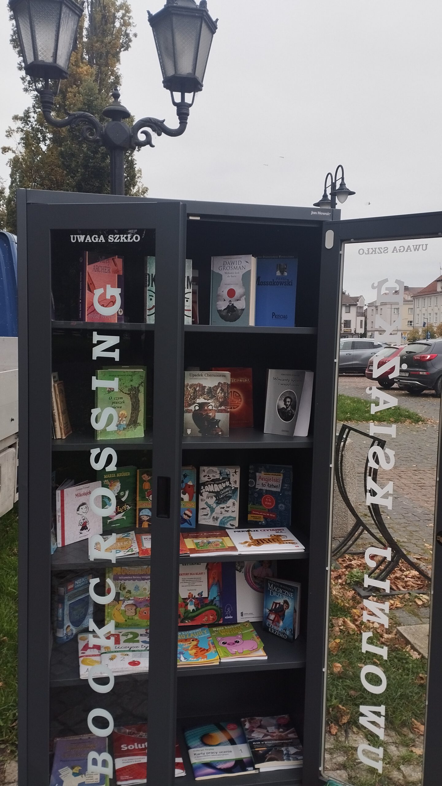Szafa pełna opowieści, otwarta całą dobę